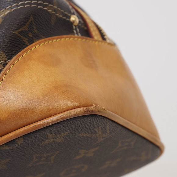 LOUIS VUITTON Brown Monogram Tote Bag - Picture 4 of 12